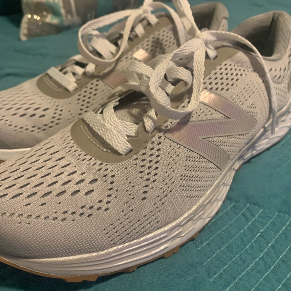 Brand new women’s new balance shoes